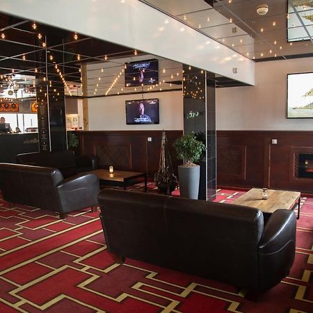 Amicitia Hotel سنيك المظهر الخارجي الصورة