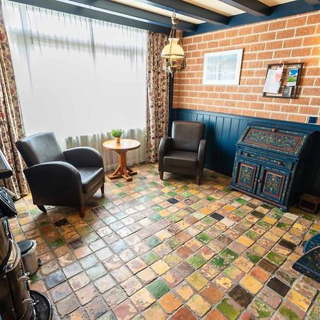 Amicitia Hotel سنيك المظهر الخارجي الصورة