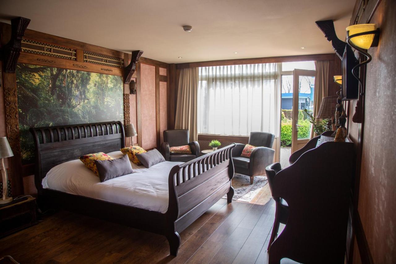 Amicitia Hotel سنيك المظهر الخارجي الصورة