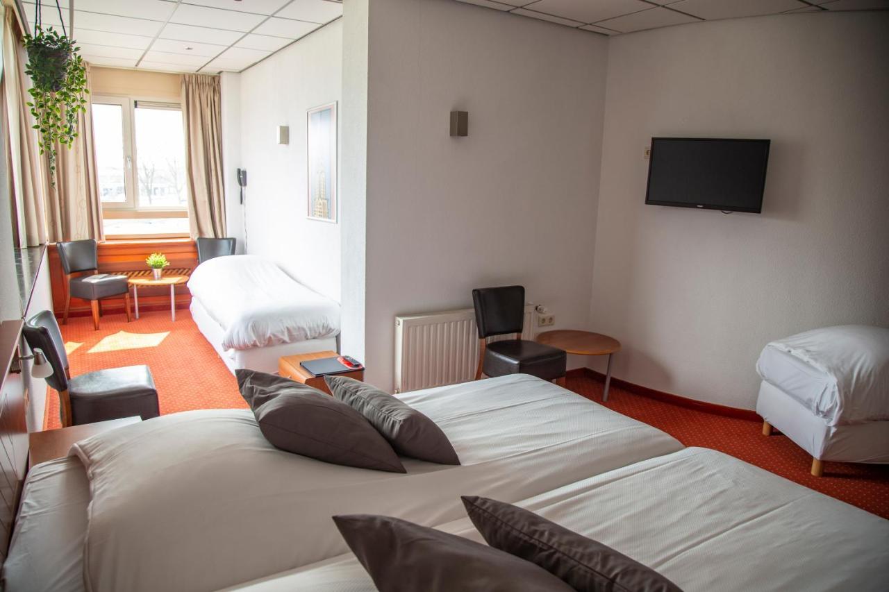Amicitia Hotel سنيك المظهر الخارجي الصورة