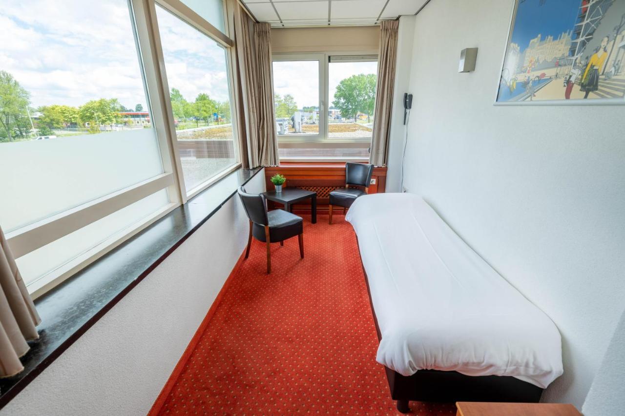 Amicitia Hotel سنيك المظهر الخارجي الصورة